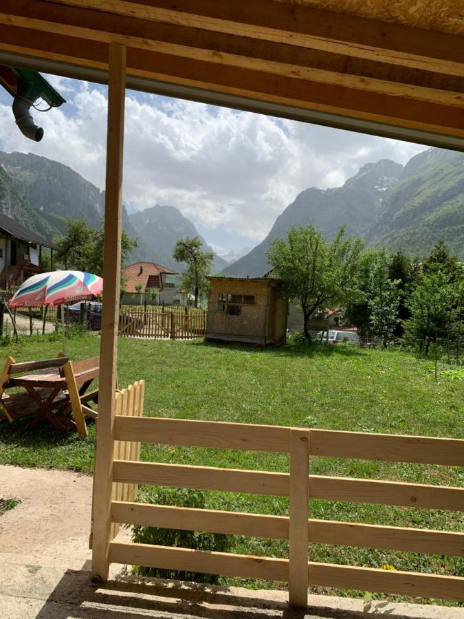 Guest House Ulaj Vuthaj المظهر الخارجي الصورة